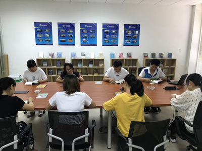 书店+科技 北京威泰文化书店打造科技文化阅读空间